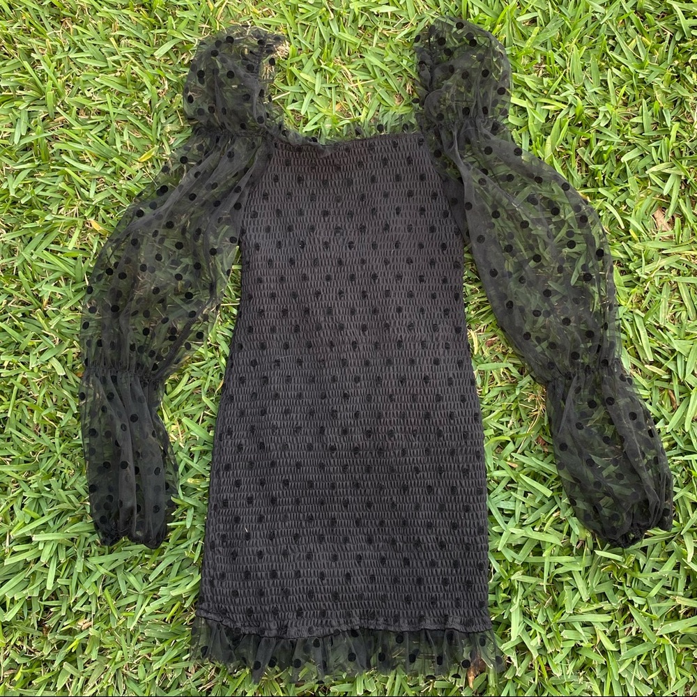 Black polka dot scrunch dress